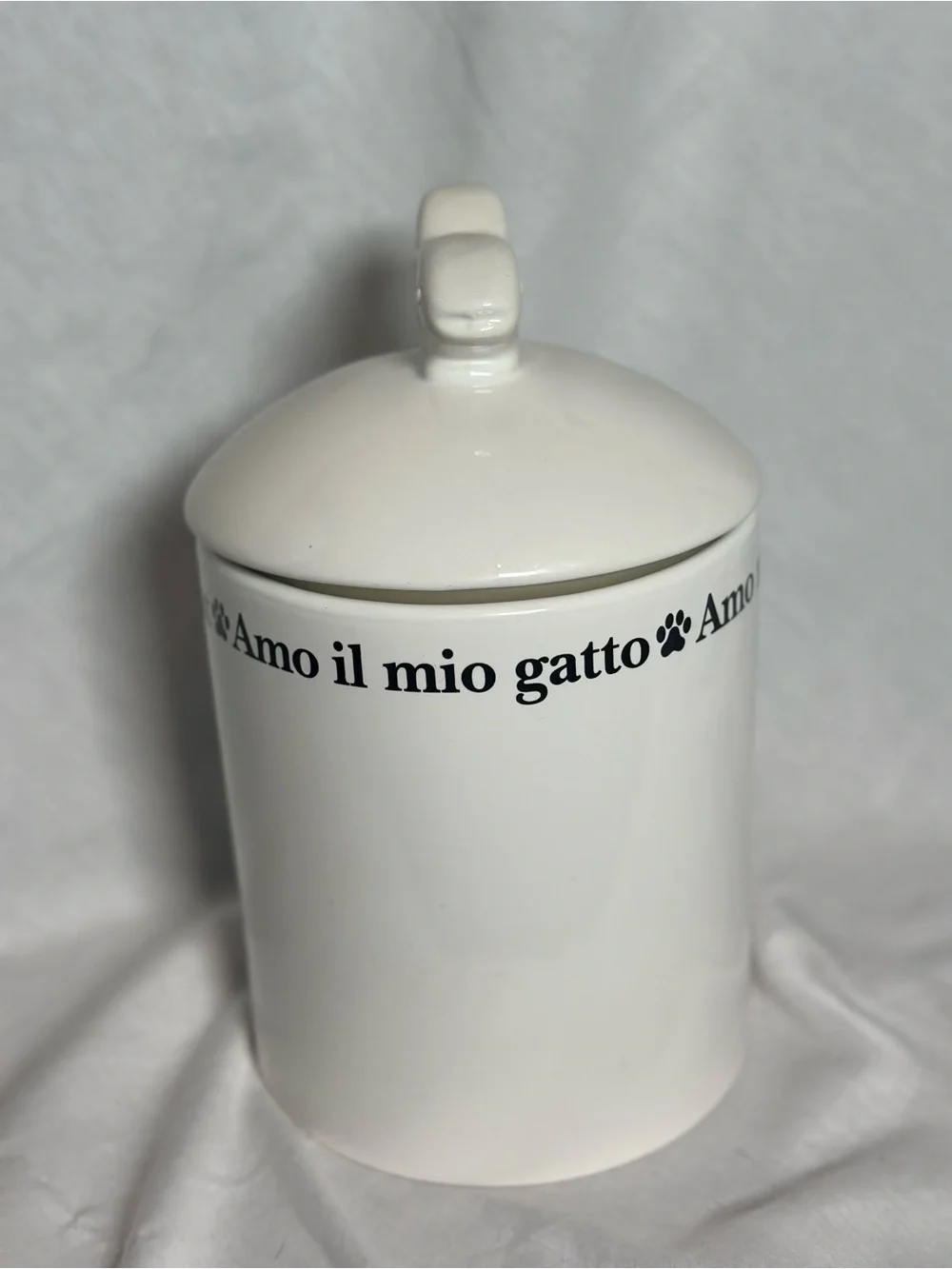 Ceramic 'I Love My Cat' White Treat Canister with Fish Lid- Cat Food Container